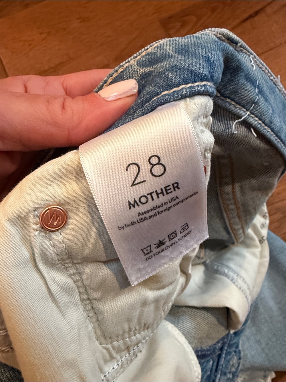 MOTHER SHORTS - Picture 5 of 6